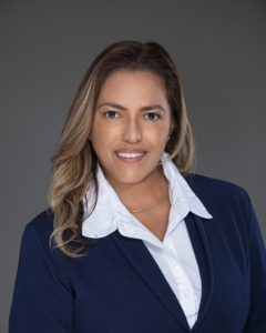 Gonzalez-Claudia_586_LRSIF_-768x960